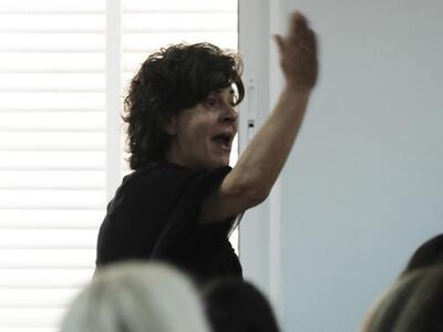 Συγκλόνισε το ακροατήριο η μητέρα του Φύ...