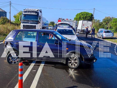 Πατρών - Πύργου: Καραμπόλα με φορτηγά κα...