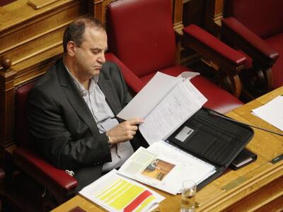 Στρατούλης: «Απαραβίαστες οι κόκκινες γρ...