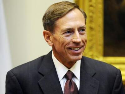 Ερωτύλος ο διευθυντής της CIA!