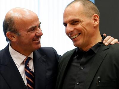 Η χειρονομία του Γκίντος στον Βαρουφάκη - ΦΩΤΟ