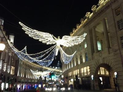 Γνωστή πατρινή πήγε στο Λονδίνο και μοιρ...