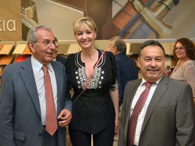 Ο πρώην βουλευτής του ΠΑΣΟΚ κ. Φαρμάκης,...