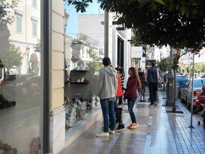 Πάτρα: Κλειστά την Καθαρά Δευτέρα τα εμπορικά