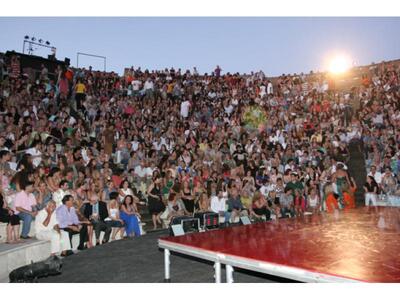 Κατάμεστο το Αρχαίο Ωδείο για τον "...