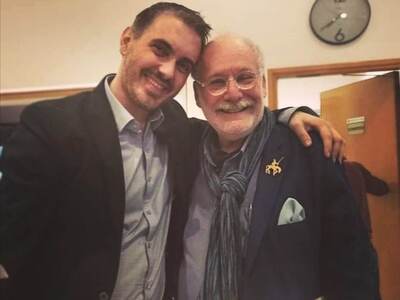 Ο πρόεδρος του Γραφείου Ποιήσεως Αντώνης...