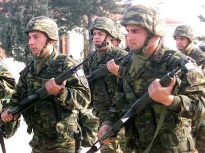 Πάτρα: Φαντάροι... συνέλαβαν κλέφτες σε στρατόπεδο