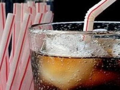 Πώς τα αναψυκτικά επηρεάζουν τον εγκέφαλο 