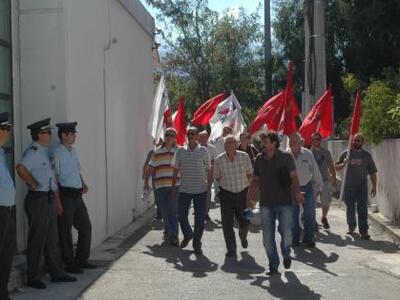 Πάτρα: Επί ποδός και το ΠΑΜΕ - Συγκέντρω...