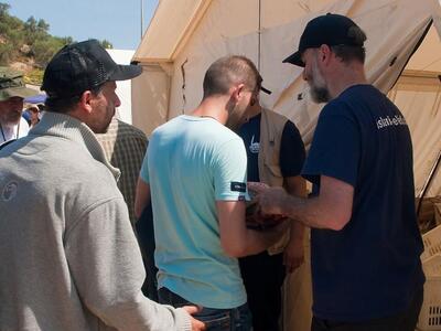 Η Οδύσσεια των προσφύγων και της Λέσβου ...
