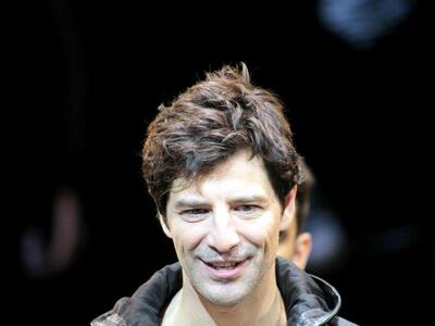 Παρέλαση επωνύμων στο πάρτι-έκπληξη για ...