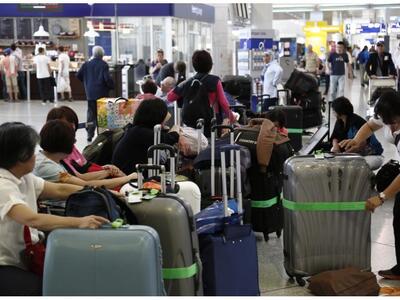 Γερμανός βουλευτής μετέφερε με βαλίτσα ο...