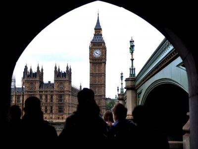 Βρετανία: Χάθηκαν 417.000 εργάσιμες ημέρ...