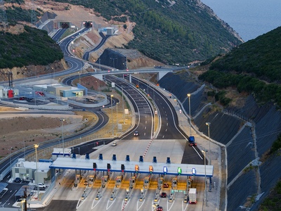 Aσκήσεις ετοιμότητας στην Ιόνια Οδό ενόψ...