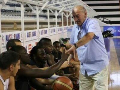 Α. Μολφέτας: "Ενωμένοι και έχοντας ...