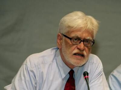 Ο Γεώργιος Προκοπάκης πρόεδρος και διευθ...