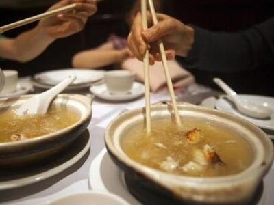 Κίνα: Τέλος η σούπα με πτερύγιο καρχαρία...