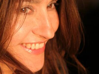 Η Γκαλερί Cube φιλοξενεί την 13η ατομική...