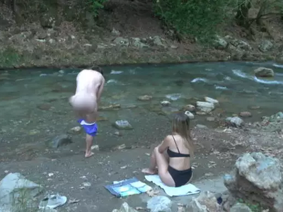 Μαύρο Ρόδο: Βγήκε ολόγυμνος και έγινε χαμός