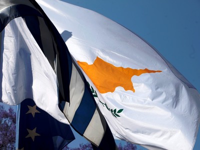 Ιστορική χαρακτηρίζει τη Συμφωνία των Πρ...