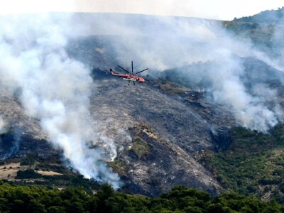 Ηλεία: Μεγάλη πυρκαγιά στο Μοσχονέρι Λεχαινών