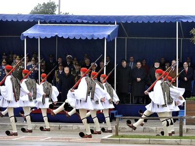 Μόνο στην Πάτρα θα παρελάσουν αύριο τα π...