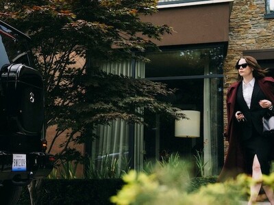 «Bugonia»: Δείτε το τρέιλερ της νέας ται...