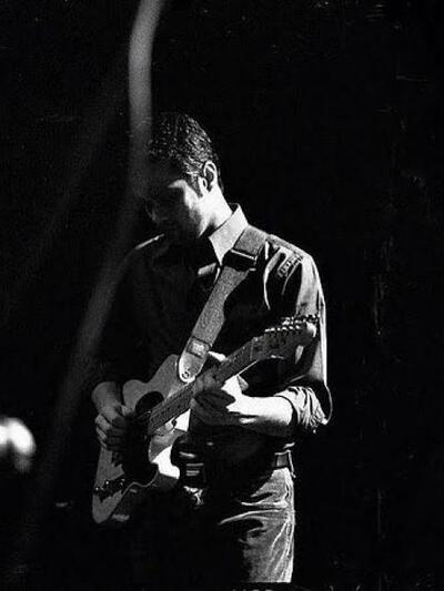 Ο Πατρινός μουσικός Σάκης Τσινούκας - ηλ...