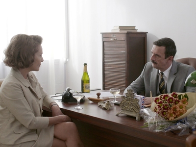 Άγριες Μέλισσες: Η Αντιγόνη αποκαλύπτει ...