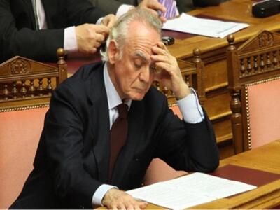 Δεσμεύονται οι λογαριασμοί του Άκη και τ...