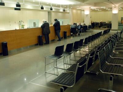 Tράπεζες:Φεύγουν 4.500 υπάλληλοι, κλείνο...