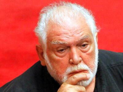 Ο Κώστας Καζάκος  περιοδεύει στην Ηλεία