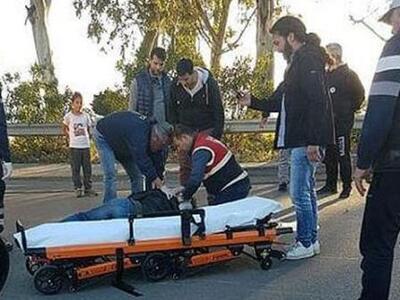 «Στούκαρε» μηχανάκι στη μπάρα του ΟΣΕ στ...