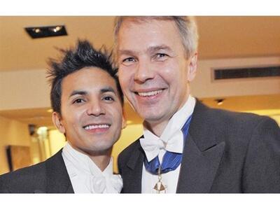 Γκέι, «πράσινος» και υποψήφιος πρόεδρος ...