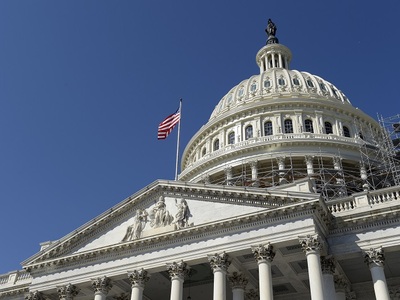 ΗΠΑ: Εγκρίθηκαν επιπλέον 300 δις για τη ...