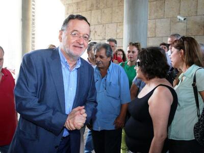 Λαφαζάνης: O δρόμος του μνημονίου δεν αξ...