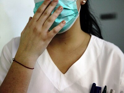 «Θερίζει» η γρίπη στην Ελλάδα – 21 νεκρο...