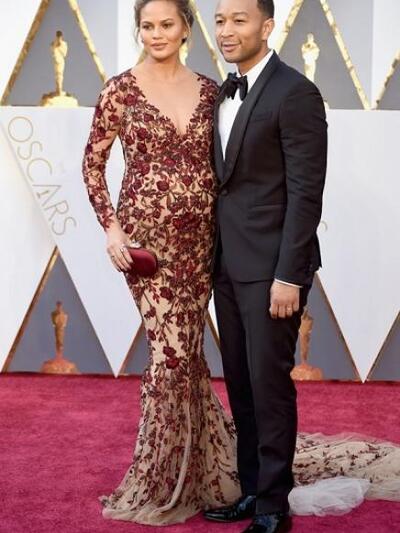 Κρίσυ Τάιγκεν με Marchesa