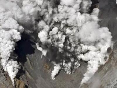 Δεκάδες αγνοούμενοι και 11 τραυματίες απ...