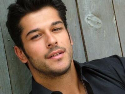 Δείτε ποιός νεαρός Τούρκος ηθοποιός έχει...