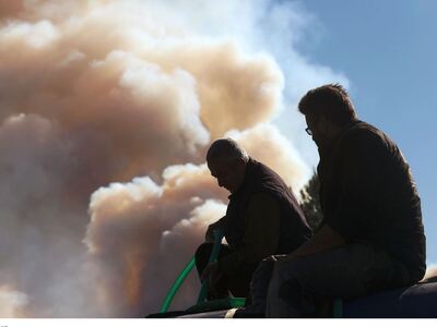 Χαλκιδική: Πλησιάζει το χωριό Σάρτη η φω...