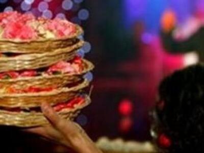 Πωλούσε σε νυχτερινά κέντρα λουλούδια κλ...