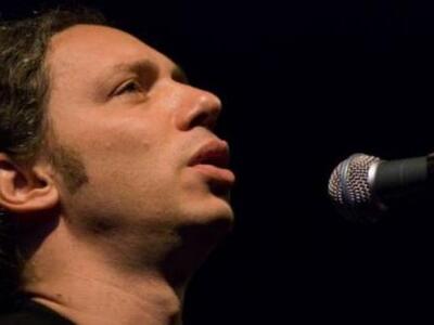 Κύπριος φοιτητής «τα χώνει» στον Αλκίνοο Ιωαννίδη