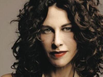 Έρχεται η Ελευθερία Αρβανιτάκη στις 9 Σε...