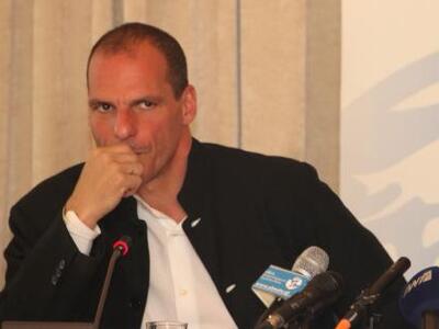 Βαρουφάκης: Το Δημόσιο για τους επόμενου...