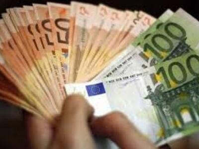 Της έκλεψαν μέσα από το σπίτι 250.000 ευρώ!