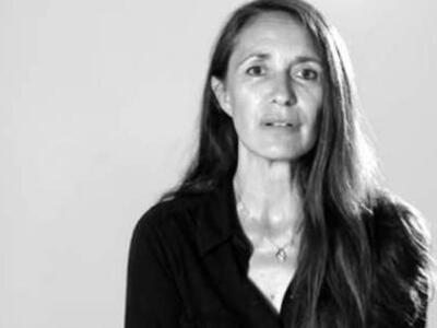 Γνωρίστε την Άνεκε Λουκά που δηλώνει ότι...