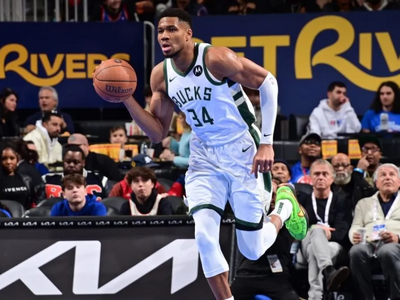 Γιάννης Αντετοκούνμπο: Γιατί δεν παίζει ...