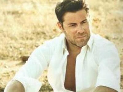 Ο Χολίδης μιλά πρώτη φορά για τον χωρισμ...