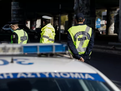 Συλλήψεις για ομάδες που προειδοποιούσαν...